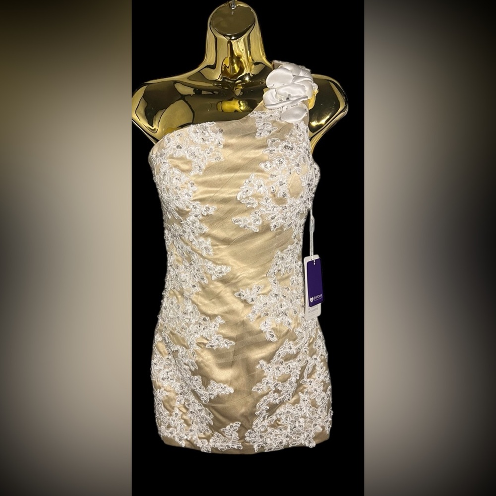 JJs House Champagne and White Floral Dress prom NWT